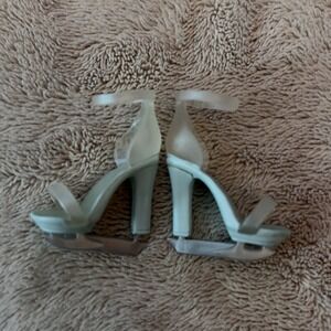 Rainbow‎ High Skyler Bradshaw Winter Break Replacement Shoes Heels Ice Skates